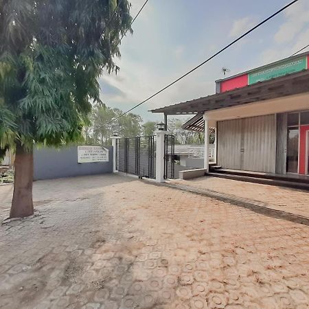 Wisma Asri Syariah Majalengka Redpartner Dawuhan Exteriör bild