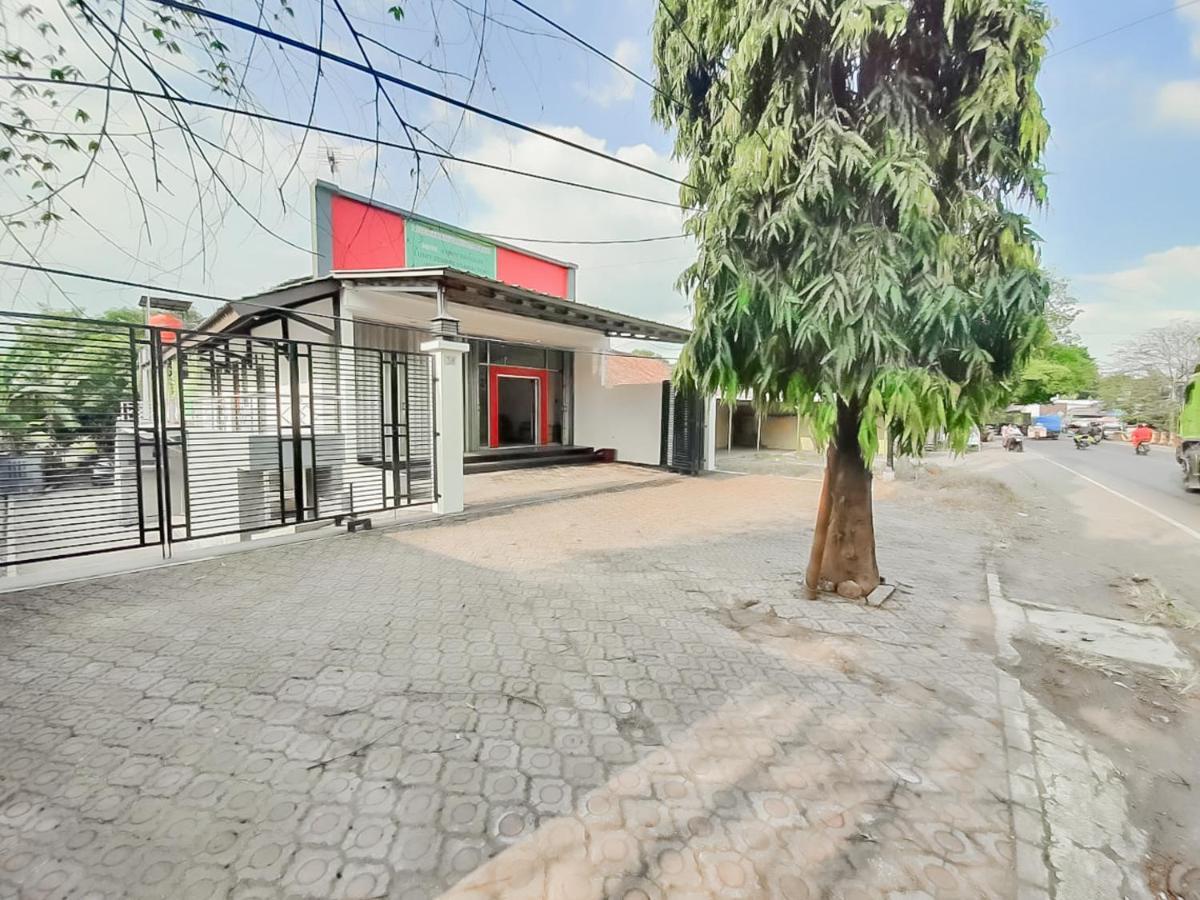 Wisma Asri Syariah Majalengka Redpartner Dawuhan Exteriör bild
